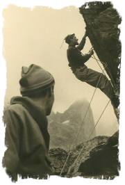 Intermezzo escursionistico - Agosto -Settembre - 1953 --La palestra per insegnamento arrampicata della scuola militare